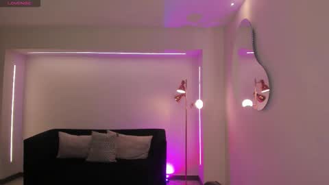 Alice online show from December 20, 2025, 2:57 pm