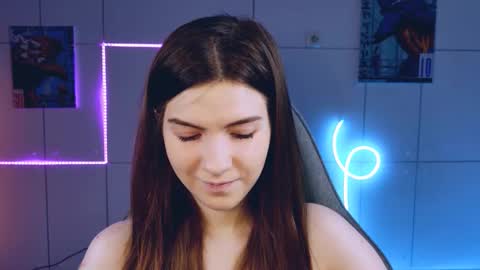 Alice online show from September 24, 2025, 5:11 am