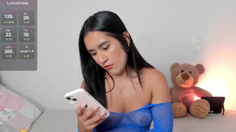Snapshot of alicejhons chatting on November 25, 2025, 4:18 pm vanessa online show from November 25, 2025, 4:18 pm