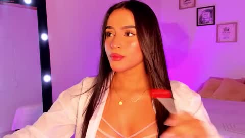 Snapshot of alicekiing_ chatting on September 21, 2025, 2:13 am ALICEKIING online show from September 21, 2025, 2:13 am