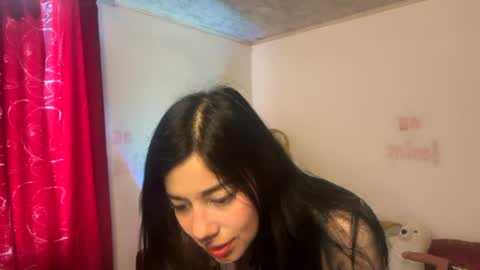 Snapshot of alicekingdom chatting on August 5, 2026, 8:44 pm Alicekingdom online show from August 5, 2026, 8:44 pm