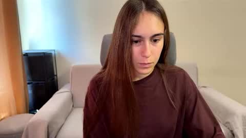 alicekollt online show from September 25, 2025, 10:08 am