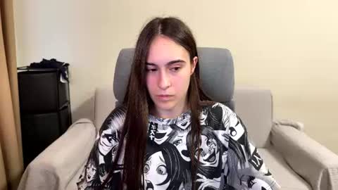 alicekollt online show from June 11, 2026, 1:49 am