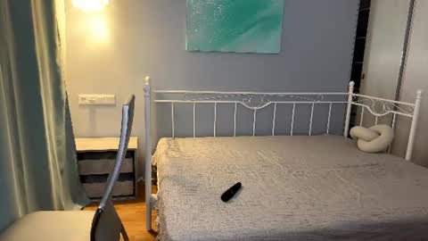 alicekollt online show from July 12, 2026, 6:32 pm