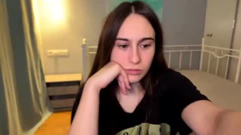alicekollt online show from July 14, 2026, 9:09 pm