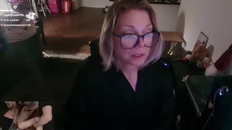 Alice Liddell online show from September 24, 2025, 6:39 am