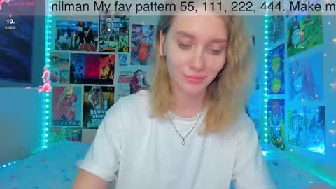 Alice  online show from December 17, 2024, 2:22 pm