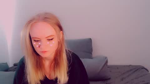 Snapshot of alicenya chatting on April 28, 2026, 5:34 am Alice online show from April 28, 2026, 5:34 am
