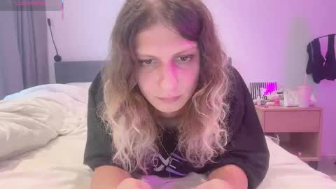 AlicePinkhead online show from November 6, 2025, 7:31 am