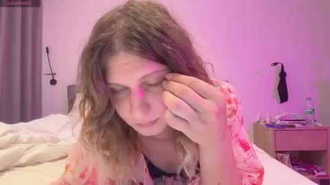 AlicePinkhead online show from December 5, 2025, 5:16 am