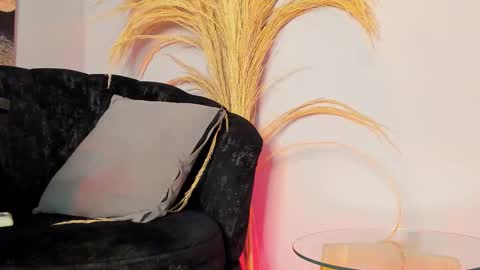 ALICE  online show from October 26, 2025, 1:33 am