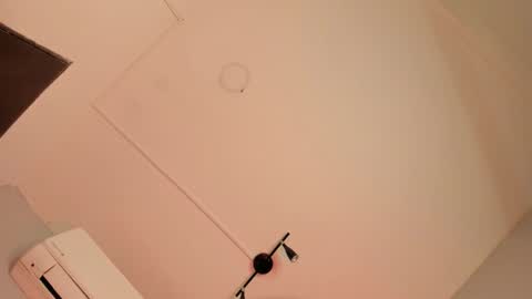 ALICE  online show from October 27, 2025, 11:31 pm