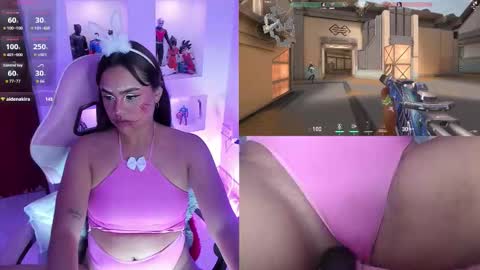 Snapshot of aliceroys chatting on October 31, 2025, 12:00 am Alice online show from October 31, 2025, 12:00 am