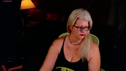 Alices Curiosity online show from April 28, 2026, 2:21 am