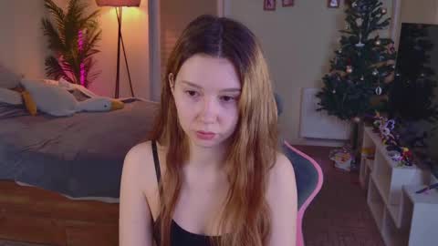 Snapshot of alicesis chatting on February 18, 2025, 3:31 am Alice online show from February 18, 2025, 3:31 am