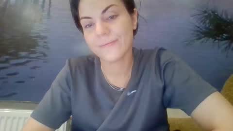 Snapshot of alicetailorrr chatting on October 29, 2025, 10:55 pm AliceTailorrr online show from October 29, 2025, 10:55 pm