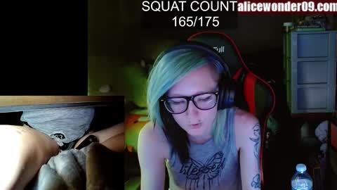 Snapshot of alicewonder52 chatting on March 6, 2025, 5:14 am Alice online show from March 6, 2025, 5:14 am