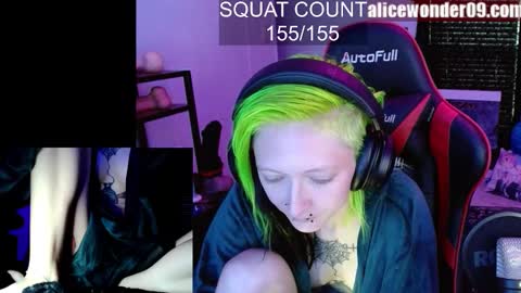 Snapshot of alicewonder52 chatting on October 20, 2025, 12:38 pm Alice online show from October 20, 2025, 12:38 pm