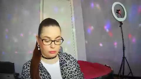 AlicexFresh online show from April 1, 2026, 8:04 am