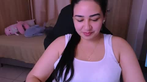 Snapshot of alicia_hotxx chatting on May 18, 2026, 8:58 pm alison online show from May 18, 2026, 8:58 pm