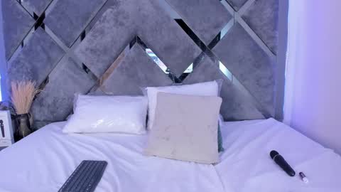 Alice  online show from January 27, 2025, 5:58 pm