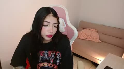Snapshot of alicia_key_ chatting on June 11, 2026, 7:28 am ALICIA online show from June 11, 2026, 7:28 am