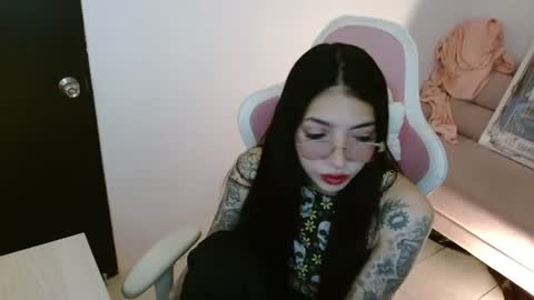 Snapshot of alicia_key_ chatting on August 2, 2026, 6:45 am ALICIA online show from August 2, 2026, 6:45 am