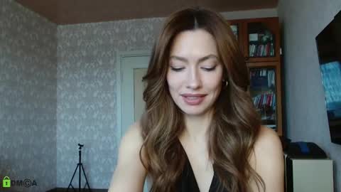 Alicia online show from September 26, 2025, 4:05 am