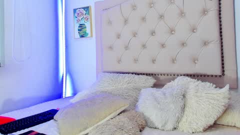       online show from February 1, 2025, 4:24 am