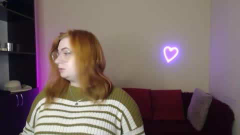 Alicia online show from November 24, 2025, 12:27 pm