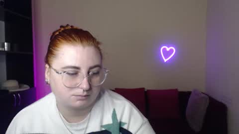 Alicia online show from November 29, 2025, 12:30 pm