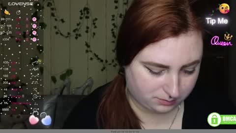 Snapshot of aliciaaared_kis chatting on April 19, 2026, 5:29 am Alicia online show from April 19, 2026, 5:29 am