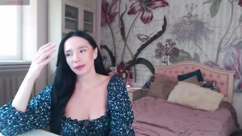 Veronica online show from September 17, 2025, 12:40 pm