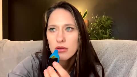 teacherspet69 online show from November 16, 2025, 8:09 am