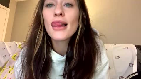 teacherspet69 online show from November 25, 2025, 5:57 pm