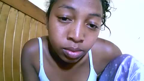 alicianah online show from November 12, 2025, 11:32 am