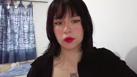 aliciia_23 online show from November 16, 2025, 8:58 pm