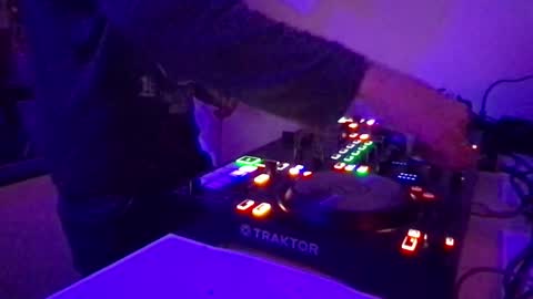 busco rockera online show from February 21, 2025, 10:04 pm