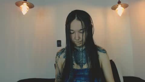 Snapshot of alien_eyes09 chatting on May 8, 2026, 1:00 am online show from May 8, 2026, 1:00 am