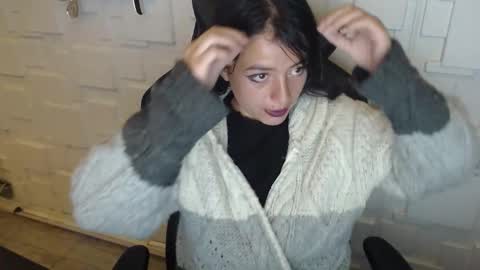 Snapshot of alien_high chatting on September 24, 2025, 10:51 am AlienHigh FlashNigga online show from September 24, 2025, 10:51 am