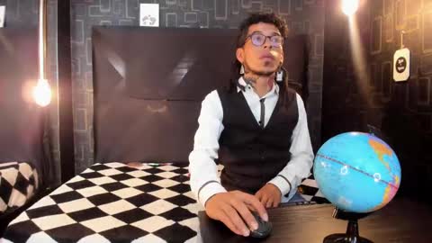 Snapshot of alien_high chatting on October 4, 2025, 3:10 pm AlienHigh FlashNigga online show from October 4, 2025, 3:10 pm