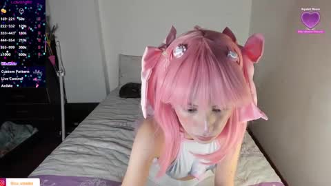 Aiko  Independent Model  online show from February 26, 2025, 11:48 pm