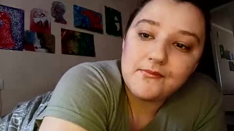 Snapshot of alifil3 chatting on October 26, 2025, 10:32 am Alifil3 online show from October 26, 2025, 10:32 am