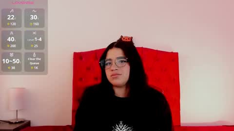 aliice_walker_ online show from December 19, 2024, 3:41 pm