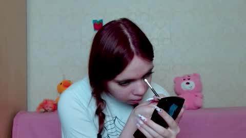 Snapshot of aliiice_stone chatting on March 26, 2026, 7:19 pm Alice online show from March 26, 2026, 7:19 pm