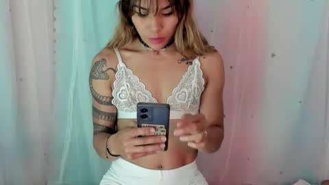 Snapshot of aliissa_moree chatting on November 22, 2025, 9:14 pm aliissa moree online show from November 22, 2025, 9:14 pm