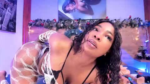 Snapshot of aliisson_cruz chatting on December 16, 2025, 12:32 pm Alisson online show from December 16, 2025, 12:32 pm