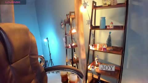 Snapshot of alika_houston chatting on December 28, 2024, 5:12 am IG Alik nasso online show from December 28, 2024, 5:12 am