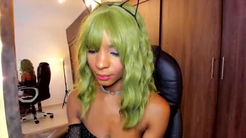 Snapshot of alika_houston chatting on February 1, 2025, 7:13 pm IG Alik nasso online show from February 1, 2025, 7:13 pm