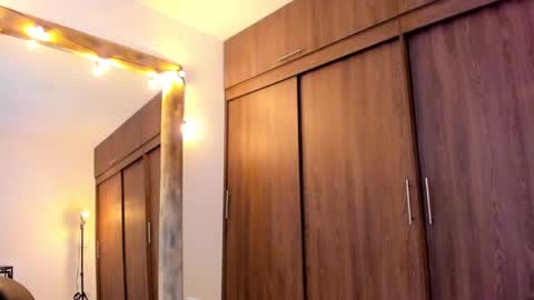 Snapshot of alika_houston chatting on February 11, 2025, 8:15 am IG Alik nasso online show from February 11, 2025, 8:15 am